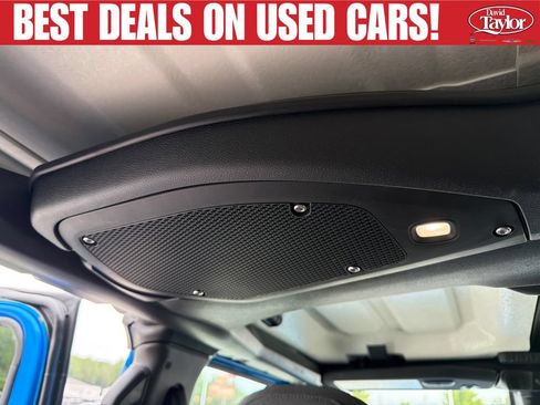 Used 2025 Jeep Gladiator Sport AWD/4WD image 27