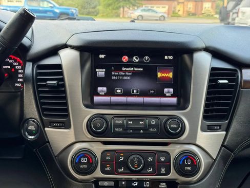Used 2015 GMC Yukon XL Denali w/ Touring Package AWD/4WD image 23