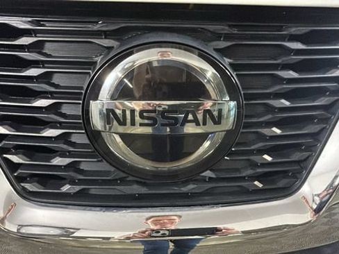 Used 2020 Nissan Rogue SV AWD/4WD image 9