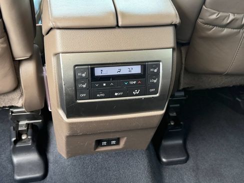 Used 2022 Lexus GX 460 Premium AWD/4WD image 15