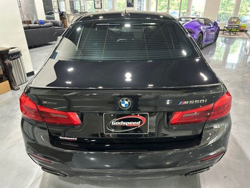 Used 2018 BMW M550i xDrive AWD/4WD image 30