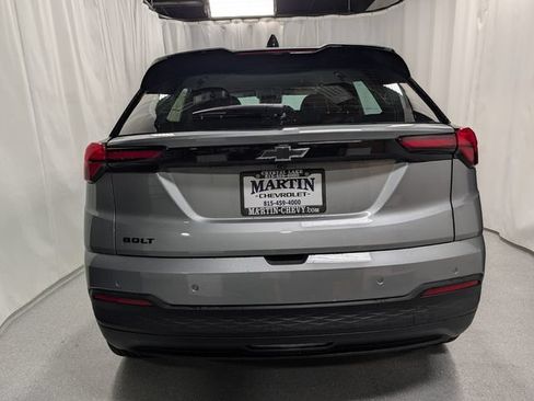 New 2027 Chevrolet Bolt LT w/ Comfort Package FWD image 4