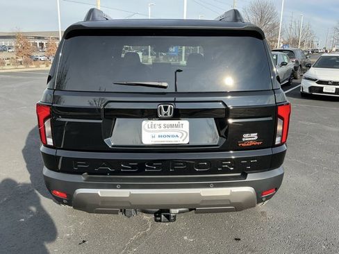 Used 2026 Honda Passport TrailSport image 4