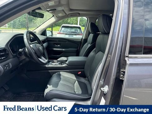 Used 2025 Honda Pilot Elite image 24