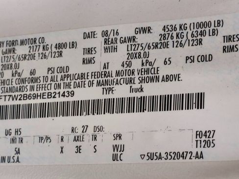 Used 2017 Ford F250 Lariat w/ Lariat Ultimate Package image 31