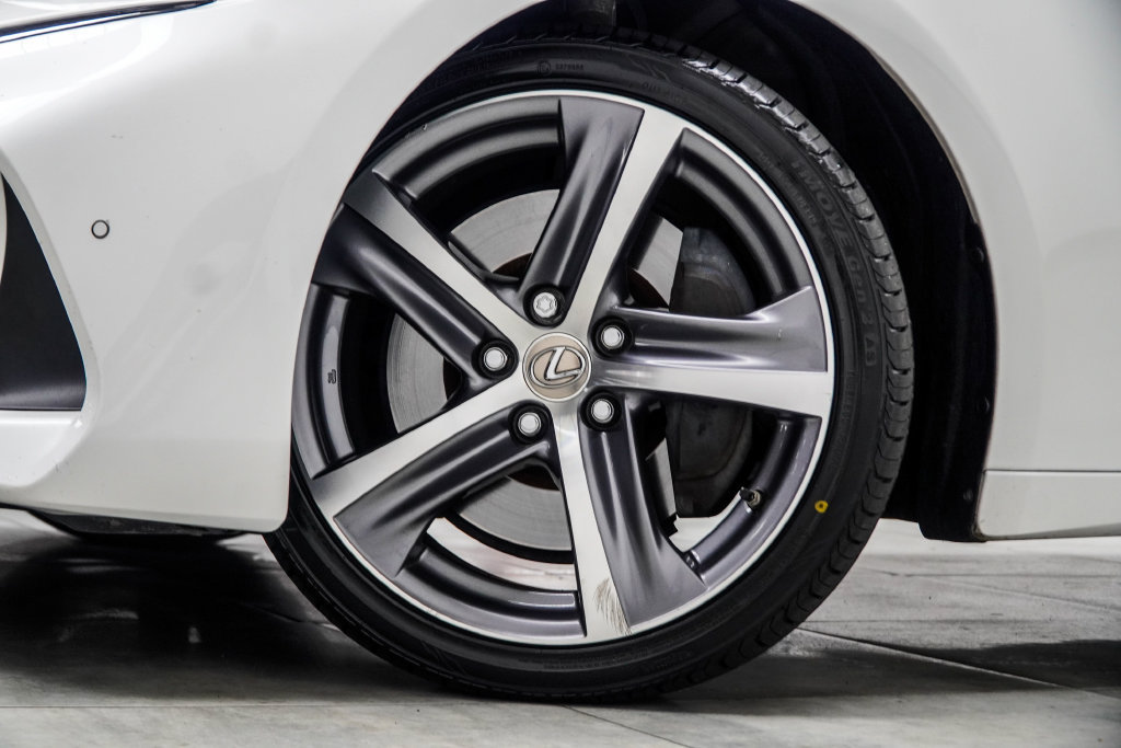 Used 2020 Lexus IS 300 AWD w/ Premium Package image 7