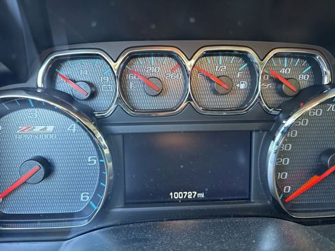 Used 2018 Chevrolet Silverado 1500 LT w/ All Star Edition image 9