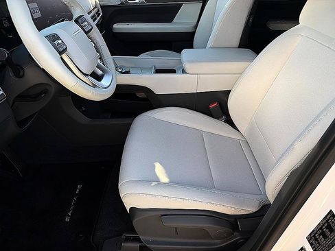 Certified 2025 Hyundai Santa Fe SE FWD image 11