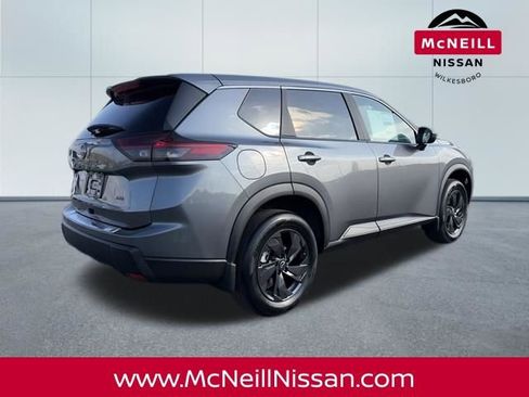 New 2026 Nissan Rogue SV AWD/4WD image 8