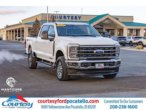 Used 2025 Ford F350 Lariat image 1