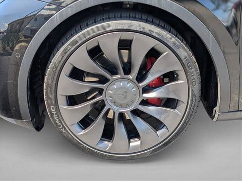 Used 2022 Tesla Model Y Performance AWD/4WD image 24