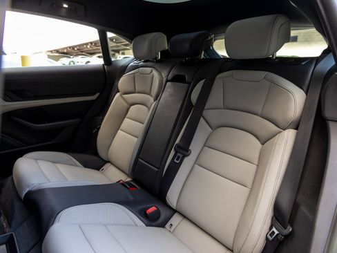 Certified 2022 Porsche Taycan 4 Cross Turismo image 39