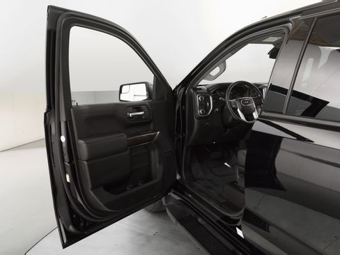 Used 2020 GMC Sierra 1500 Elevation image 11