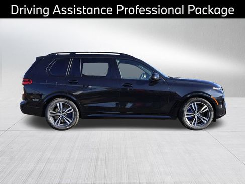 New 2026 BMW X7 M60i image 6