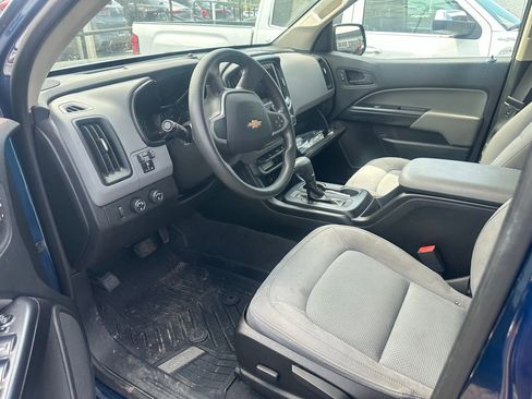 Used 2020 Chevrolet Colorado W/T w/ WT Convenience Package AWD/4WD image 4