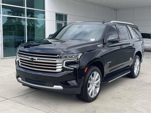 Used 2022 Chevrolet Tahoe High Country AWD/4WD image 2