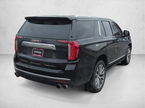 Used 2021 GMC Yukon Denali w/ Denali Premium Package image 7