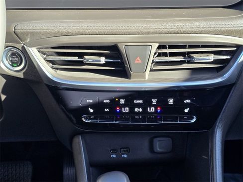 Certified 2024 Buick Encore GX Avenir image 21