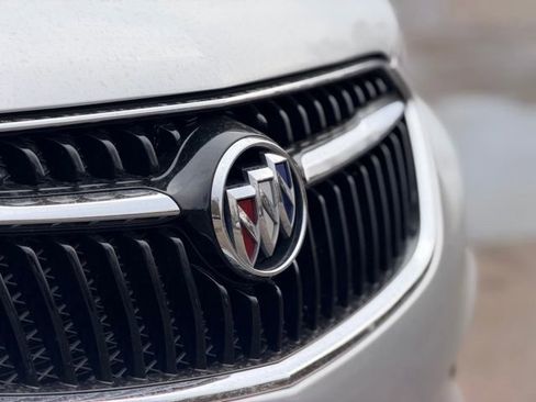 Used 2021 Buick Encore Preferred image 27