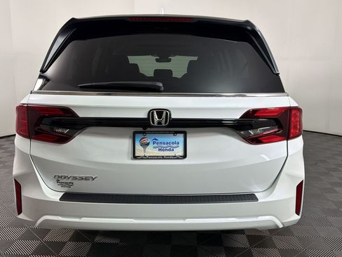 New 2026 Honda Odyssey EX-L image 8