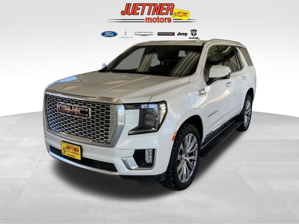Used 2021 GMC Yukon Denali w/ Denali Premium Package AWD/4WD image 4