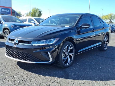 New 2026 Volkswagen Jetta SEL image 3