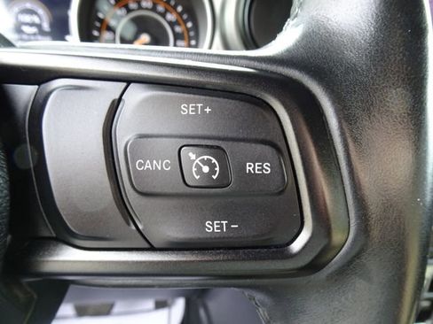 Used 2018 Jeep Wrangler Unlimited Sport S AWD/4WD image 26