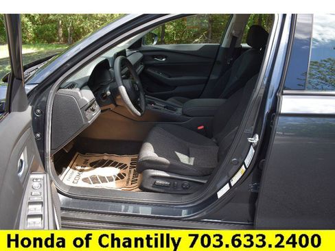 Certified 2025 Honda Accord SE image 27