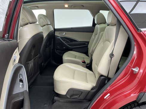 Used 2016 Hyundai Santa Fe Limited w/ Option Group 04 image 18