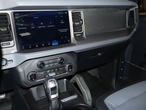 Used 2024 Ford Bronco Everglades AWD/4WD image 59