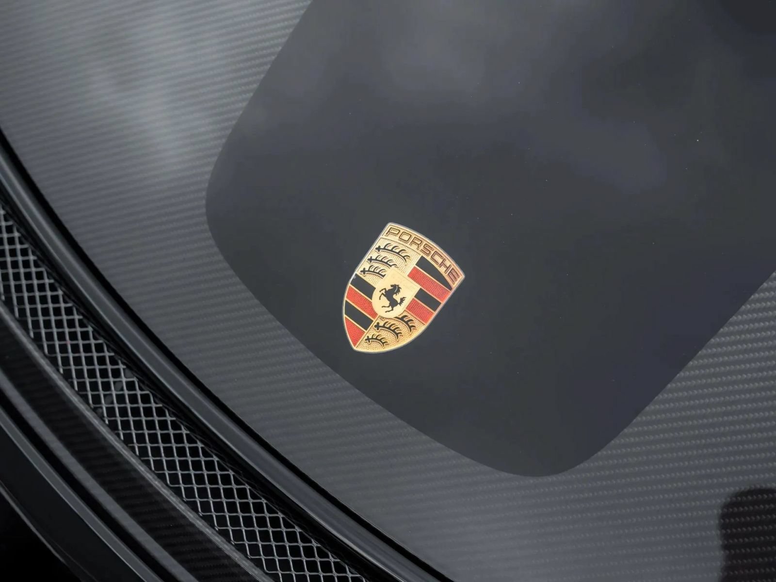 Used 2018 Porsche 911 GT2 RS RWD image 40