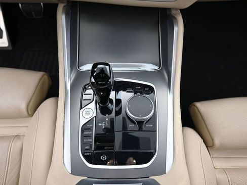 Used 2022 BMW X6 xDrive40i w/ M Sport Package AWD/4WD image 12