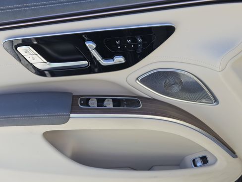 Certified 2023 Mercedes-Benz EQS 580 4MATIC Sedan image 24