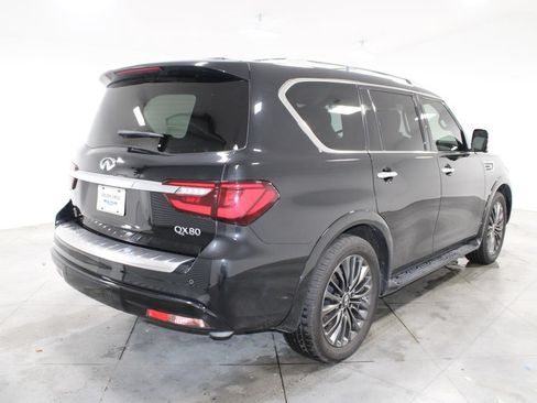 Used 2023 INFINITI QX80 Sensory w/ Cargo Package AWD/4WD image 9