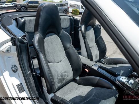 Used 2012 Porsche 911 Cabriolet image 28