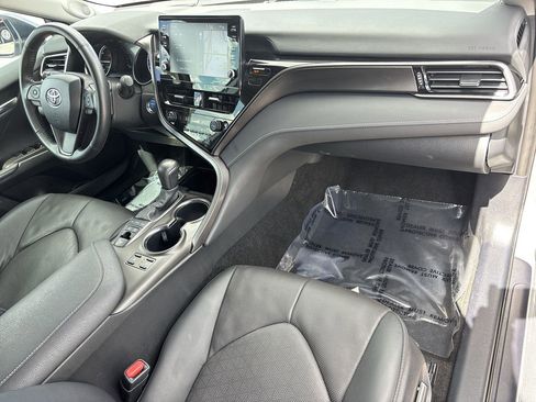Used 2024 Toyota Camry XSE w/ Navigation Package image 11