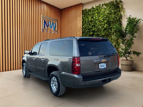 Used 2012 Chevrolet Suburban LT AWD/4WD image 24