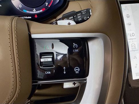 New 2026 Land Rover Range Rover SE AWD/4WD image 13