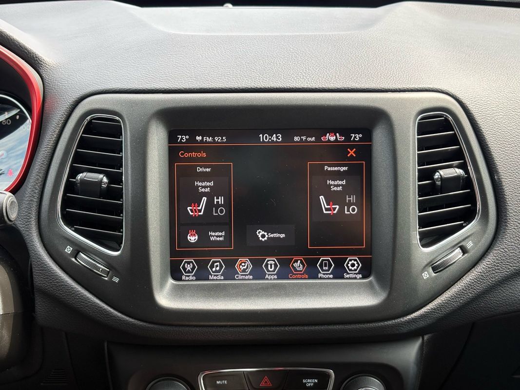 Used 2018 Jeep Compass Trailhawk w/ Cold Weather Group AWD/4WD image 20