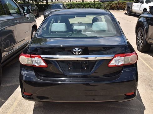Used 2012 Toyota Corolla L FWD image 6