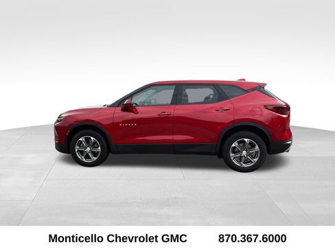 Used 2023 Chevrolet Blazer LT w/ Driver Confidence Package image 7