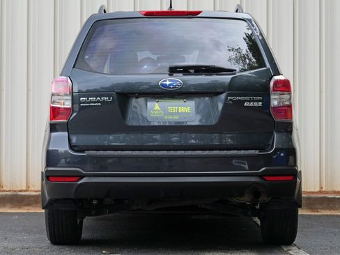 Used 2015 Subaru Forester 2.5i w/ Alloy Wheel Package AWD/4WD image 10