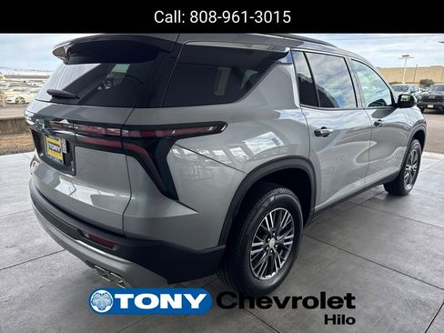 New 2026 Chevrolet Traverse LT w/ LPO, Floor Liner Package image 5