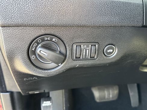 Used 2021 Chrysler 300 Touring w/ Sport Appearance Package image 37