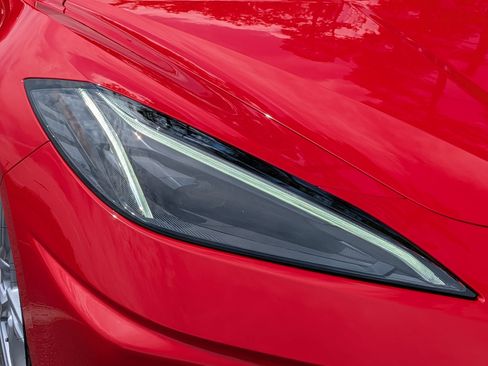 Used 2021 Chevrolet Corvette Stingray Premium Cpe w/ Z51 Performance Package RWD image 34