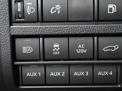 Certified 2026 Toyota 4Runner TRD Off-Road Premium AWD/4WD image 16