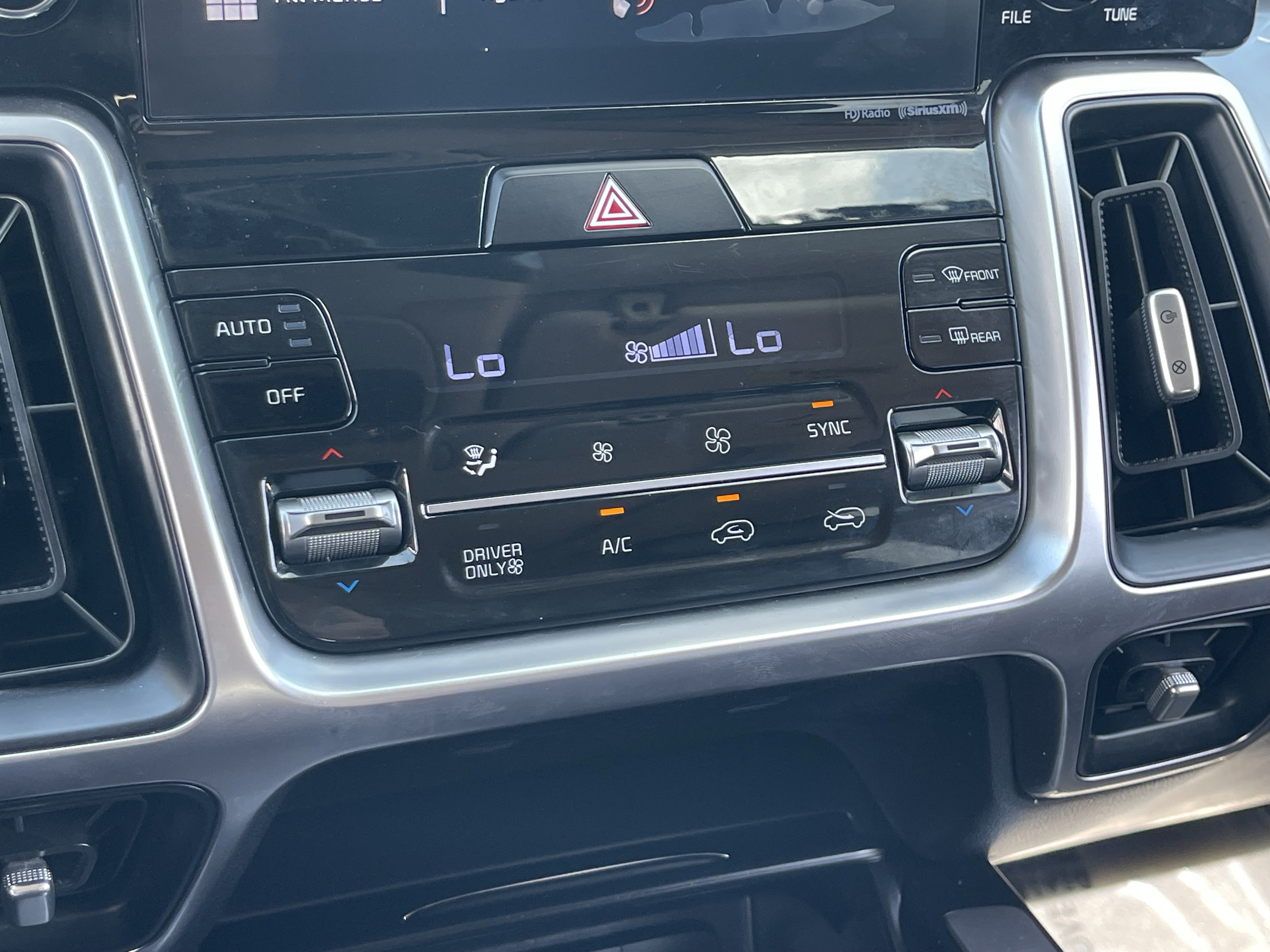 Used 2021 Kia Sorento EX FWD image 28