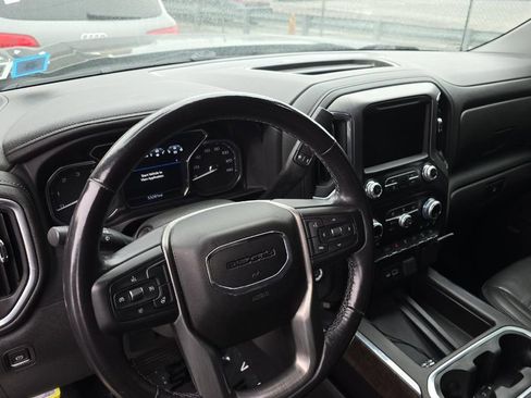 Used 2022 GMC Sierra 1500 Denali w/ Denali Premium Package image 9