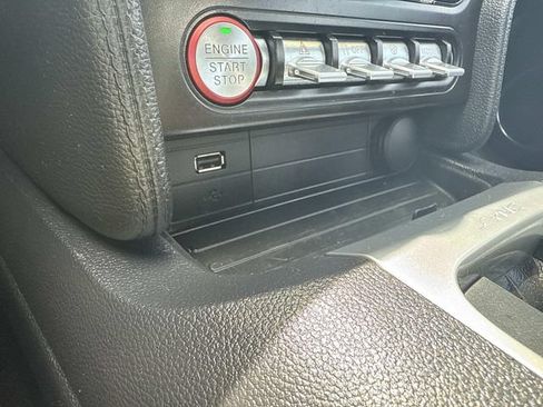 Used 2022 Ford Mustang GT Premium RWD image 31