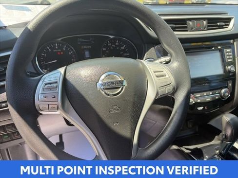 Used 2015 Nissan Rogue SV w/ SV Premium Package FWD image 16